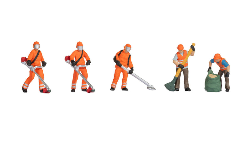 PREORDER Noch N 36064 Mowing (5-Pack)