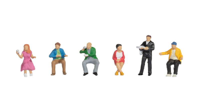 PREORDER Noch TT 45239 In the Dining Car (6-Pack)
