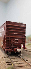 Details West HO ET-389 Side-Mount End-of-Train Device, With Red LED and Scale Nonworking Coupler