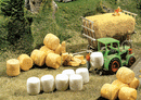 Faller N 272562 Silo & Straw Bales (32)