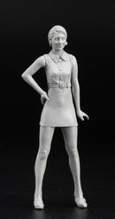 Hasegawa Models 52333 Toyota 2000GT “Gold” w/60's Girls Figure 1:24 Scale Model Kit