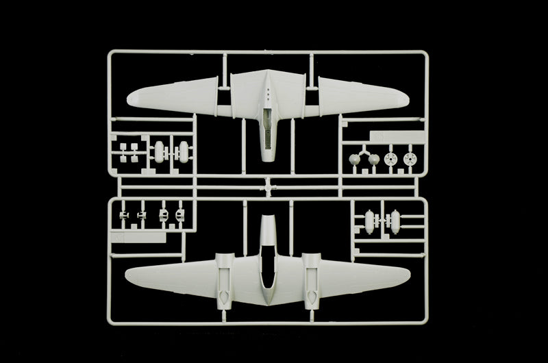 Italeri 1446 - SCALE 1 : 72 P-38J Lightning