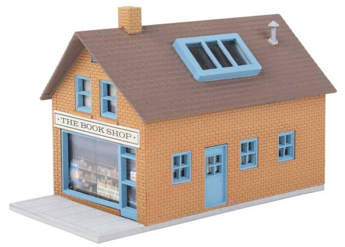 PREORDER Walthers Trainline HO 922 The Book Shop Kit