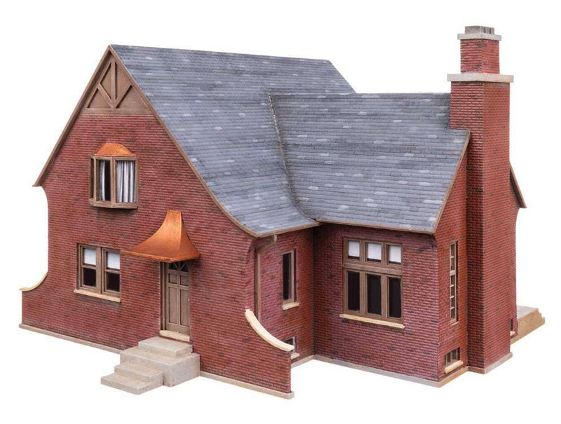 PREORDER Walthers Cornerstone HO 933-4250 Tudor House Kit