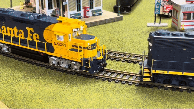 BLI 7531 EMD GP35, ATSF 2828, Blue Warbonnet, Paragon4 Sound/DC/DCC (GP35u), HO Scale