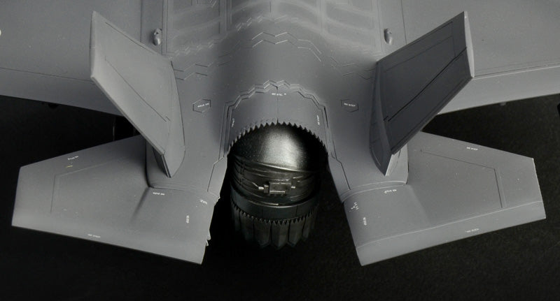 Italeri 2810 - SCALE 1 : 48 F-35 B Lightning II