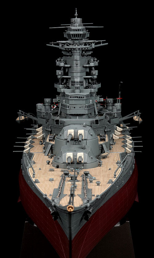 Hasegawa Models 40024 Japanese Navy Battleship Nagato “At the beginning of the war in 1945”  1:350 SCALE MODEL KIT