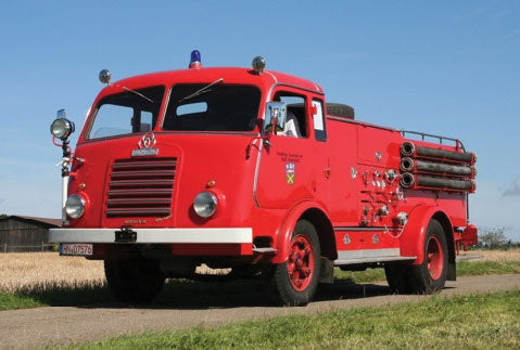Trident Miniatures 87203 Sudwerke/Metz LF20 Fire Truck - Resin Kit -- Red, HO Scale