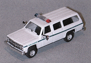 Trident Miniatures 90199 Chevrolet Suburban - Emergency - Police Vehicles -- Park Ranger (white, Green Stripe), HO Scale