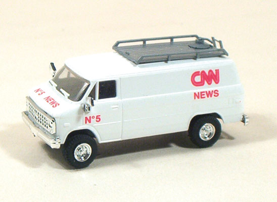 Trident Miniatures 90142 Chevrolet Delivery Vans -- TV/Radio Station Remote Broadcast Truck with Roof Satellite Dish, HO Scale