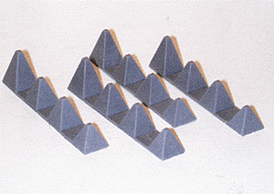 Trident Miniatures 96021 Anti-Tank Obstacles - World War II -- Dragon's Teeth pkg(4), HO Scale