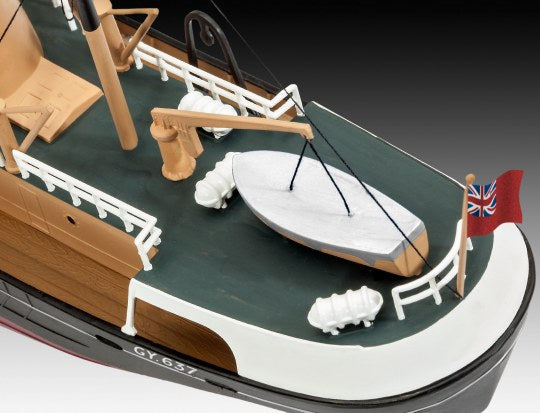 Revell 05204 North Sea Trawler 1:142