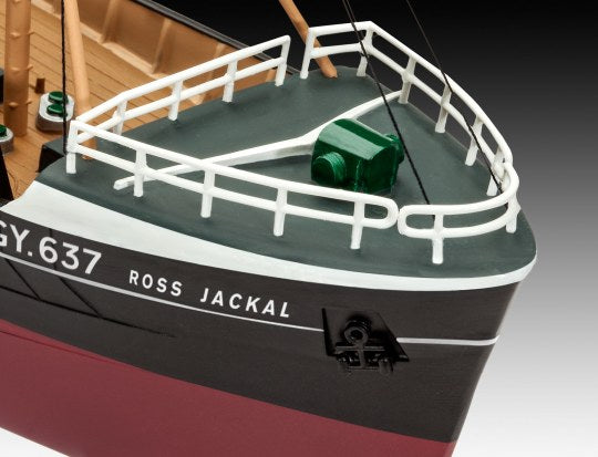 Revell 05204 North Sea Trawler 1:142