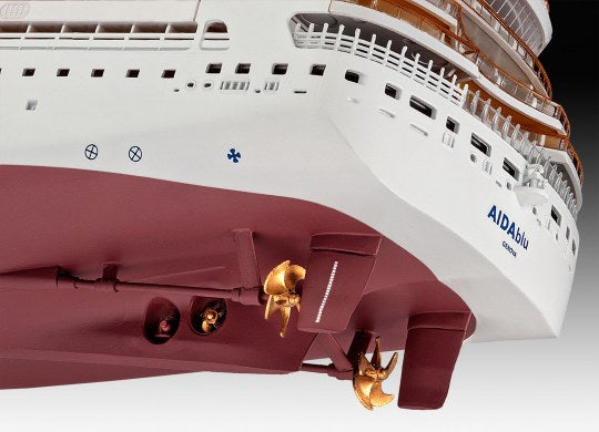Revell 05230 Cruiser Ship AIDAblu 1:400
