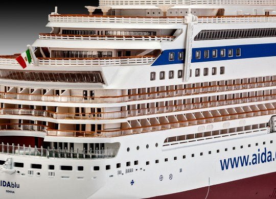 Revell 05230 Cruiser Ship AIDAblu 1:400