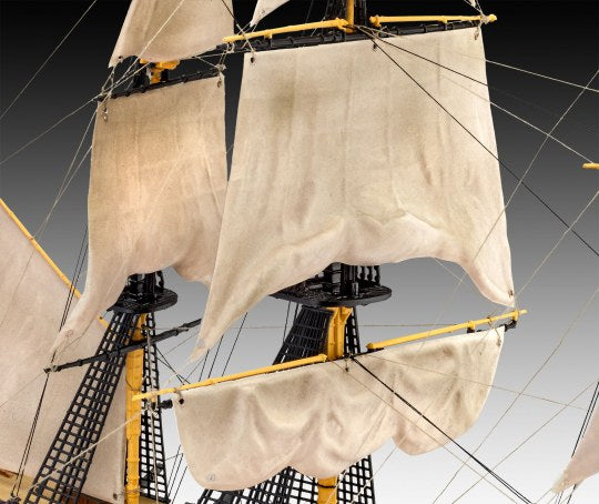 Revell 05408 H.M.S. Victory 1:225