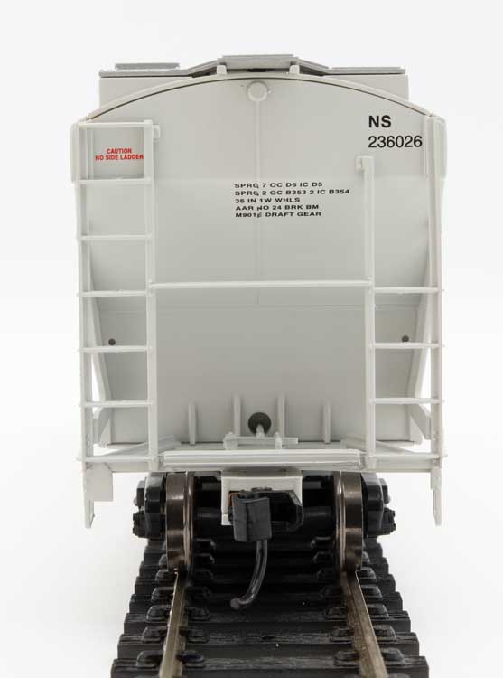 WalthersMainline 910-7586 39' Trinity 3281 2-Bay Covered Hopper - Ready to Run -- Norfolk Southern