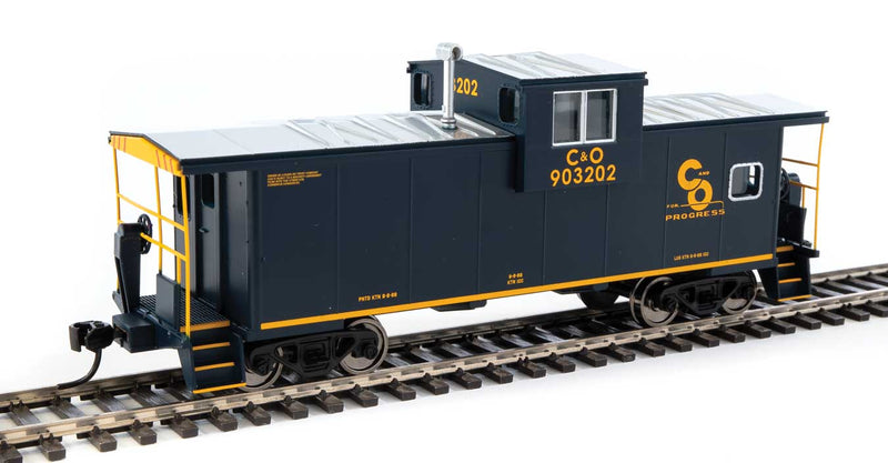 WalthersMainline 910-8711 International Extended Wide-Vision Caboose - Ready to Run -- Chesapeake & Ohio