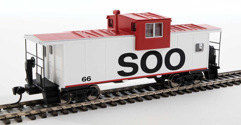 WalthersMainline 910-8721 International Extended Wide-Vision Caboose - Ready to Run -- Soo Line