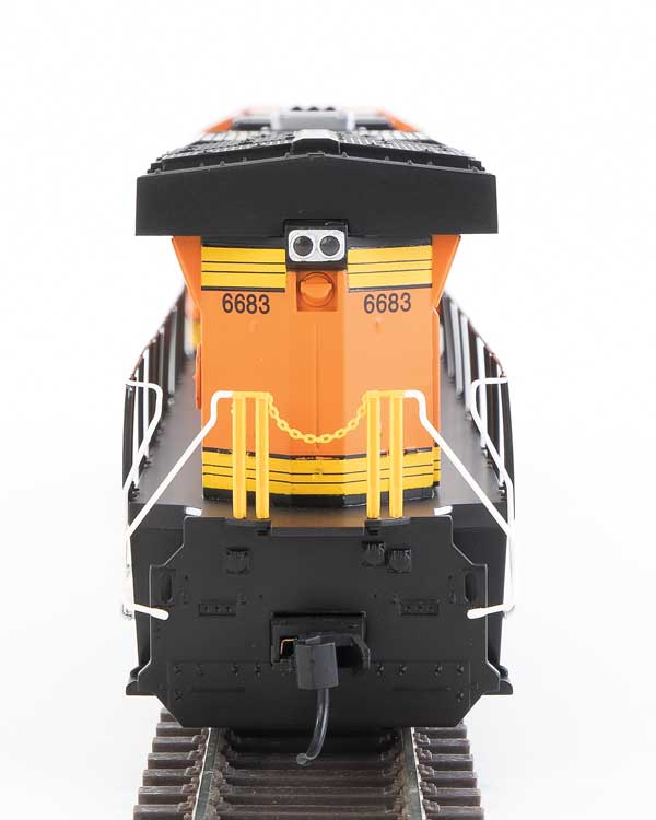 WalthersMainline 910-10196  GE ES44AC Evolution Series GEVO - Standard DC -- BNSF Railway