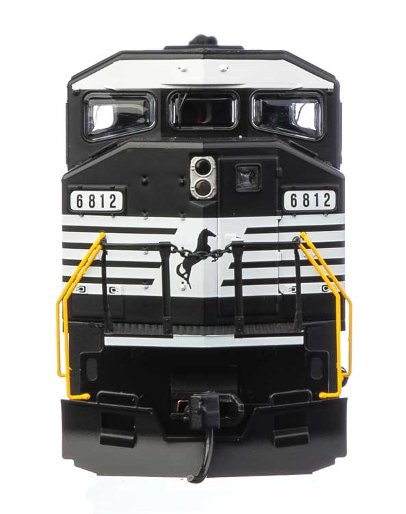 WalthersMainline 910-10319 EMD SD60M with 3-Piece Windshield - Standard DC -- Norfolk Southern