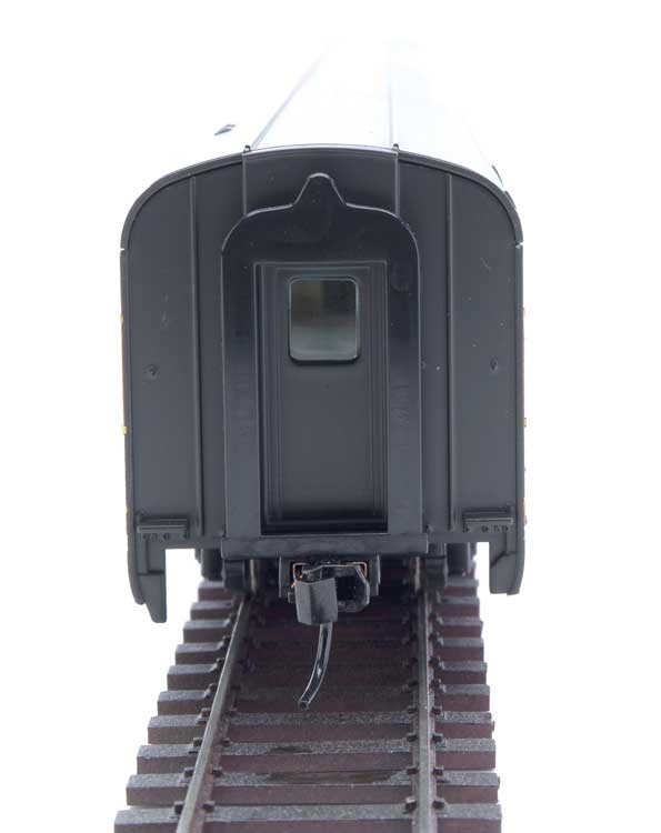 Walthers Mainline 910-30067 85' Budd Baggage-Lounge - Ready to Run -- Great Northern, HO