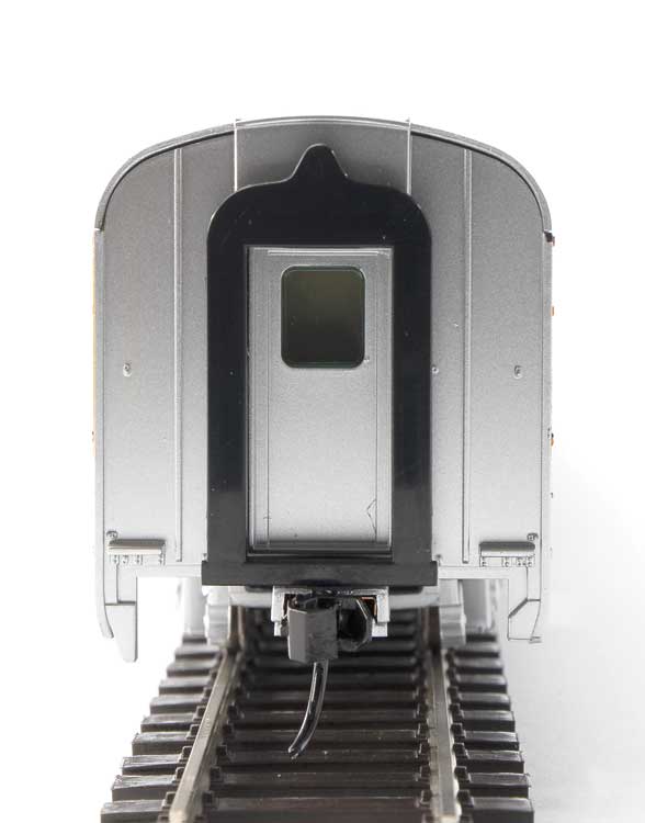 Walthers Mainline 910-30208 85' Budd Small-Window Coach - Ready to Run -- Denver & Rio Grande Western, HO