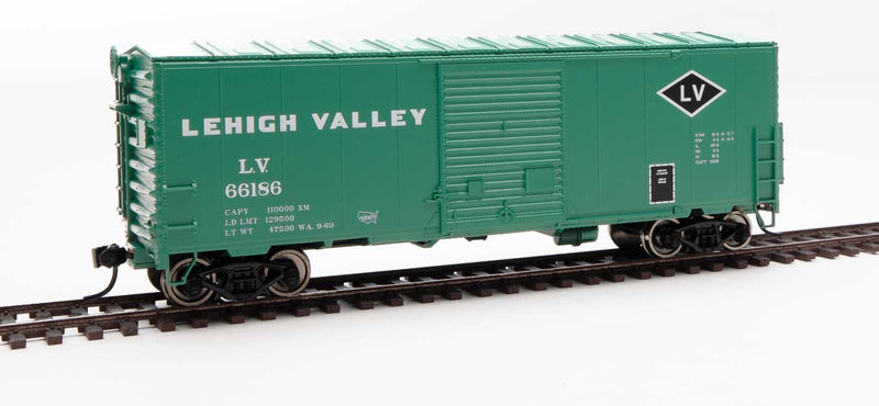 WalthersMainline 910-45010 40' ACF Modernized Welded Boxcar w/8' Youngstown Door - Ready to Run -- Lehigh Valley