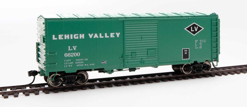 WalthersMainline 910-45011 40' ACF Modernized Welded Boxcar w/8' Youngstown Door - Ready to Run -- Lehigh Valley