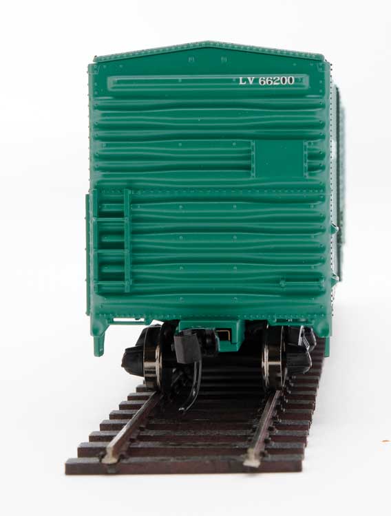 WalthersMainline 910-45011 40' ACF Modernized Welded Boxcar w/8' Youngstown Door - Ready to Run -- Lehigh Valley