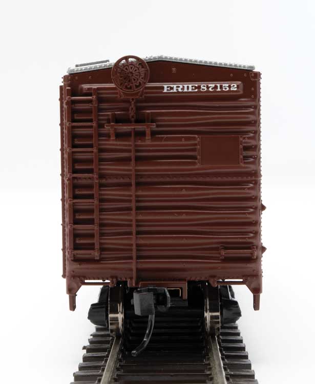 WalthersMainline 910-45038 40' ACF Modernized Welded Boxcar w/8' Youngstown Door - Ready to Run -- Erie