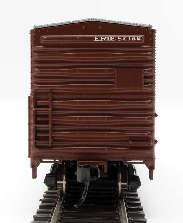 WalthersMainline 910-45038 40' ACF Modernized Welded Boxcar w/8' Youngstown Door - Ready to Run -- Erie