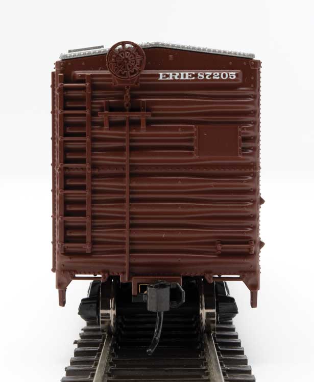 WalthersMainline 910-45039 40' ACF Modernized Welded Boxcar w/8' Youngstown Door - Ready to Run -- Erie