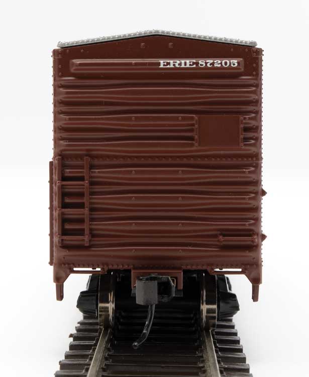 WalthersMainline 910-45039 40' ACF Modernized Welded Boxcar w/8' Youngstown Door - Ready to Run -- Erie