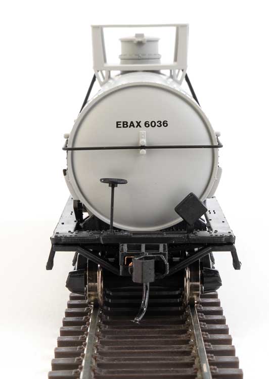 WalthersMainline 910-48009 36' Chemical Tank Car - Ready to Run -- Ethyl EBAX