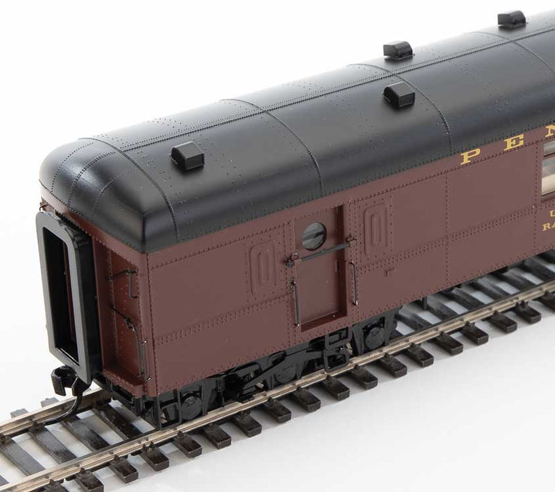 Walthers 920-17260 70' Pennsylvania Railway Post Office -- Pennsylvania Railroad Class BM70m (Tuscan, black, Dulux), HO