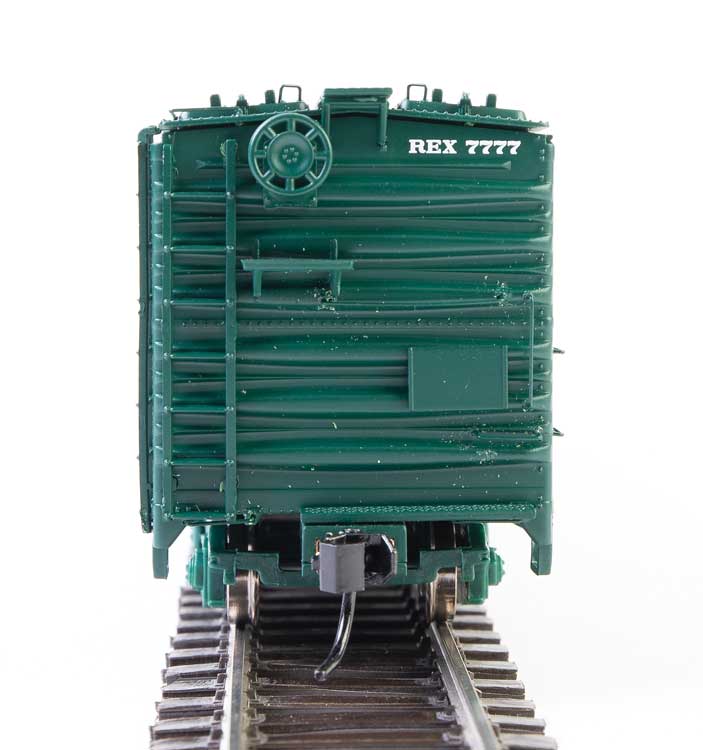 Walthers 920-17317 50' REA Riveted Steel Express Reefer -- Railway Express Agency