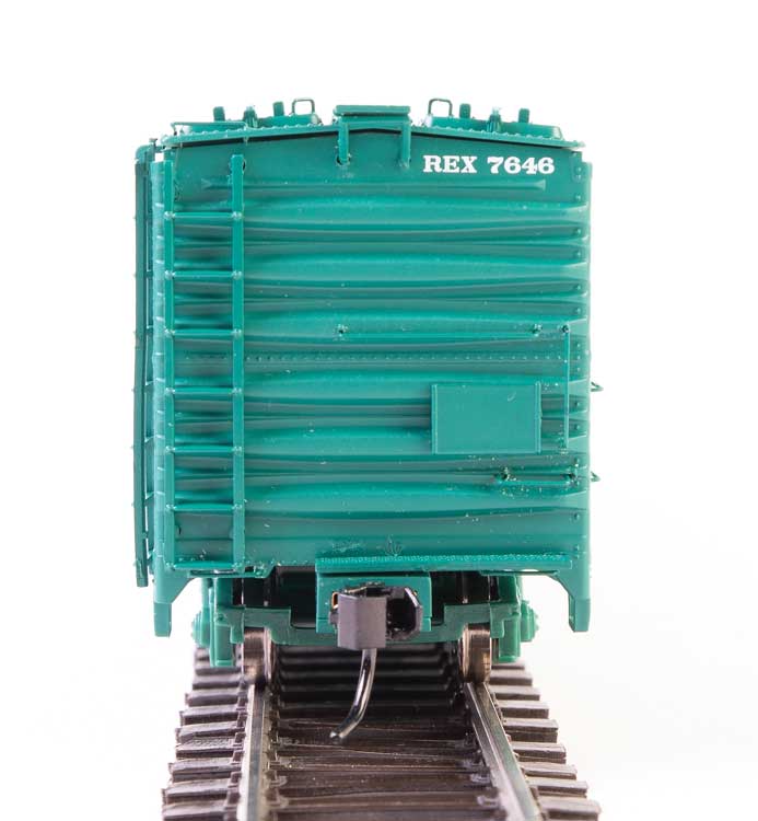 Walthers 920-17324 50' REA Riveted Steel Express Reefer -- Railway Express Agency