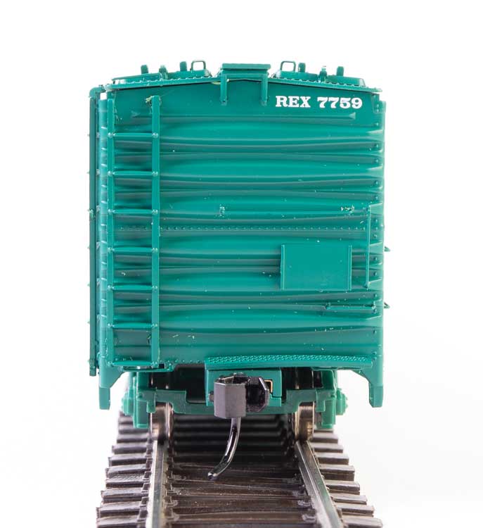 Walthers 920-17325 50' REA Riveted Steel Express Reefer -- Railway Express Agency