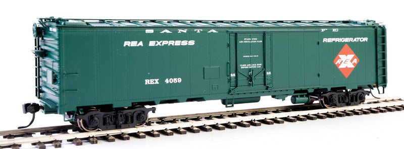 Walthers 920-17327 50' REA Riveted Steel Express Reefer -- Santa Fe