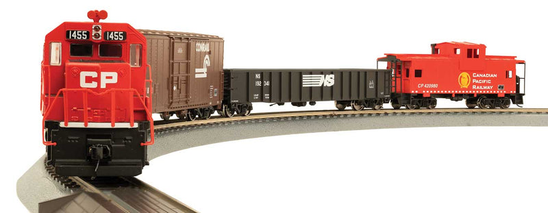 WalthersTrainline 931-1211 Flyer Express Fast-Freight Train Set -- Canadian Pacific, HO