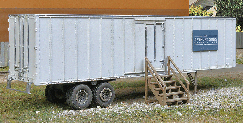 Walthers SceneMaster 949-2901 Construction Site Storage Trailer -- Kit, HO Scale