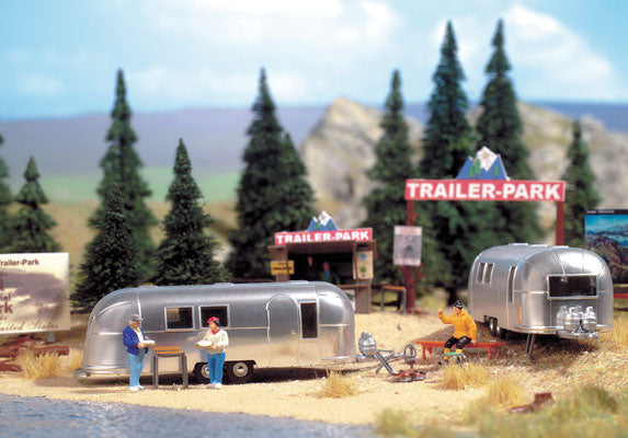 Walthers SceneMaster 949-2902 Camp Site with Two Trailers - Kit -- Two Camping Trailers, Signs & Accessories, HO Scale