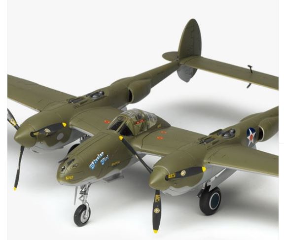 Academy Models [1/48] 12208 P-38F LIGHTING GLACIER GIRL