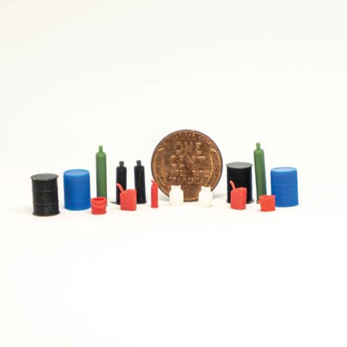 All Scale Miniatures 870903 15 Piece Garage Detail Kit, HO Scale
