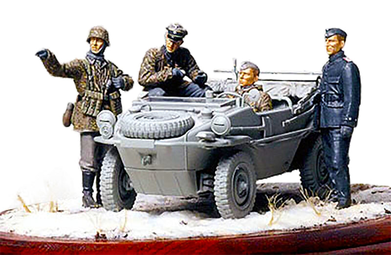 Tamiya 35253 GER. PZ DIV FRONT LINE RECON (Schwimmwagen Figure Set), 1:35 Scale