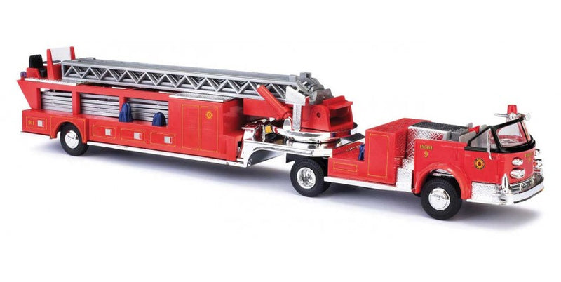 Busch Gmbh & Co Kg 46031 1968 American-LaFrance Fire Hook and Ladder Truck with Open Cab - Assembled -- Fire Department (red, black), HO Scale