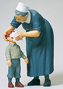 Preiser Kg 45507 Pedestrians -- Protestant Sister with Child, G Scale