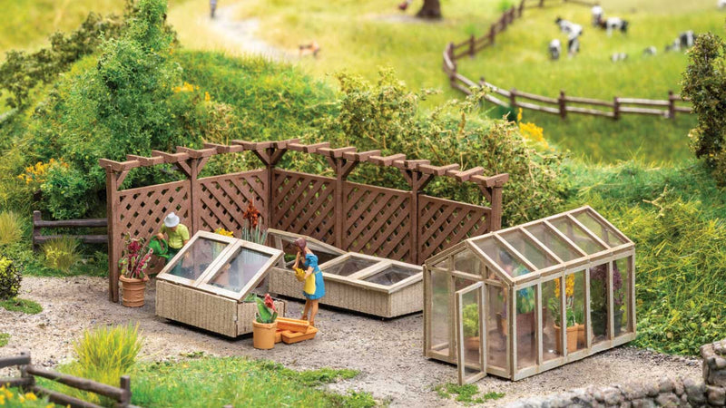 Noch Gmbh 66805 In the Garden -- Laser-Cut Kit - Greenhouse, 2 Cold Frames, Pergola, HO