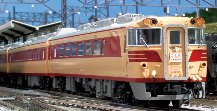 KIHA 82 Series 4-Car Basic Set, HO Scale